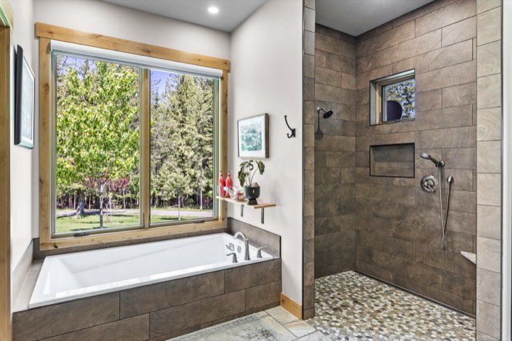 Bedroom and bathroom by Nicholson Construction