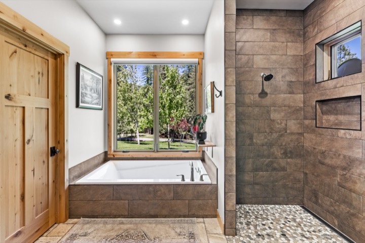 Bedroom and bathroom by Nicholson Construction