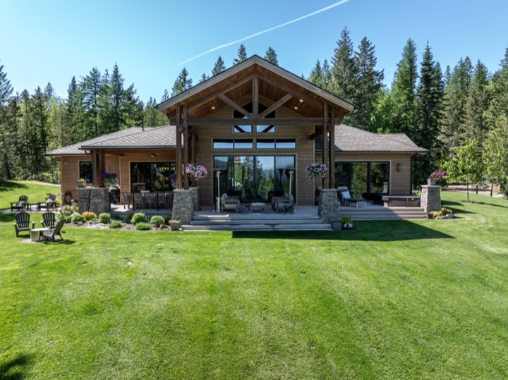 Custom home exterior in North Idaho by Nicholson Construction