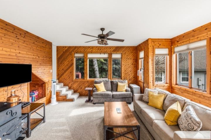 Custom home interior by Nicholson Construction