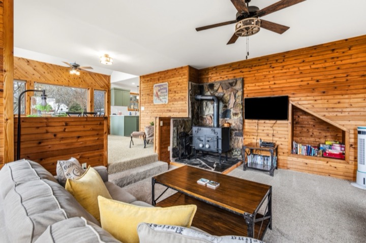 Custom home interior by Nicholson Construction