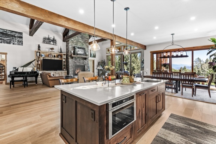 Custom home interior by Nicholson Construction