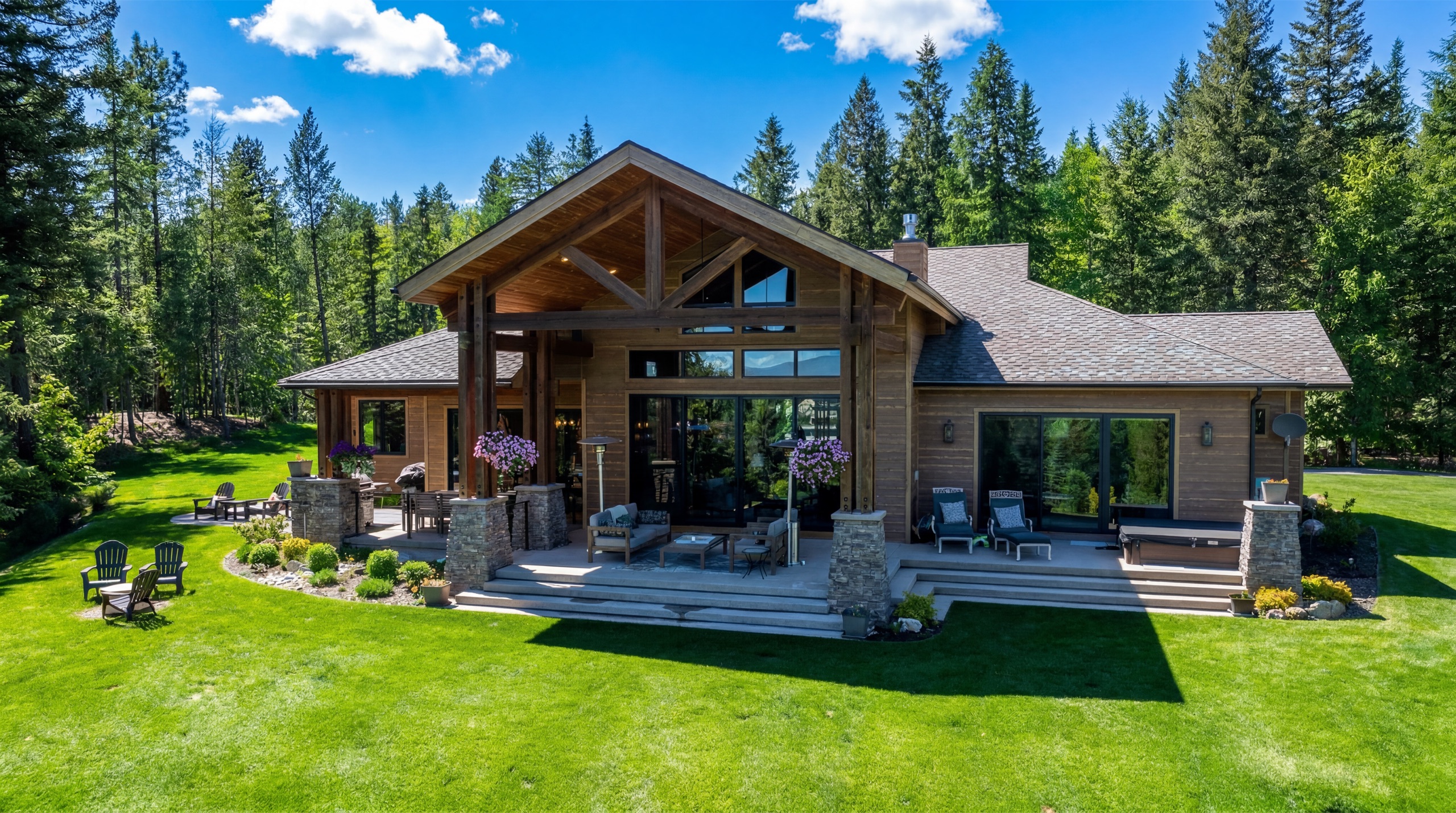 Custom home built by Nicholson Construction in North Idaho