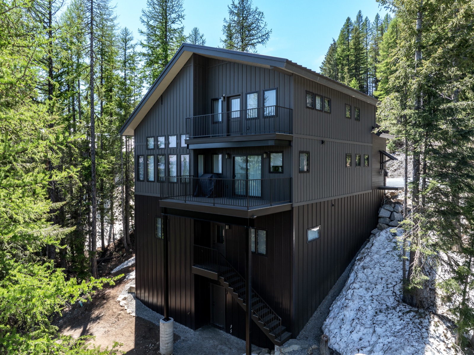 Custom home by Nicholson Construction in North Idaho